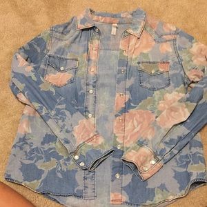 Xhilaration button down shirt $5